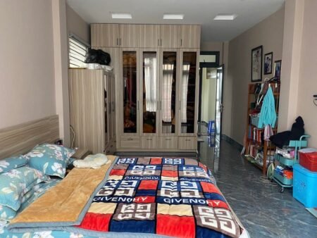 Homestay Hẻm Ô Tô Lớn Thông Thiên Học, P2, Đà Lạt mặt tiền 4.01m