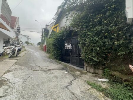 Nhà Phố Hẻm Ô Tô Lớn Thông Thiên Học, Phường 2, Đà Lạt, 8.26m x 83m