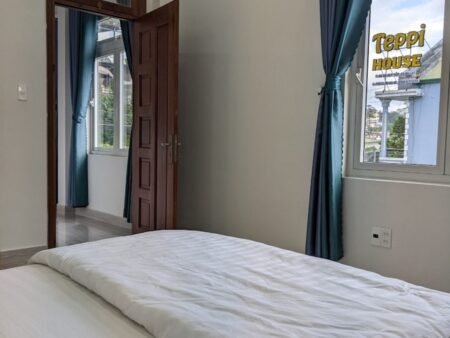 Khách Sạn Mặt Tiền Hà Huy Tập, P3, Đà Lạt với chiều ngang 12.74m