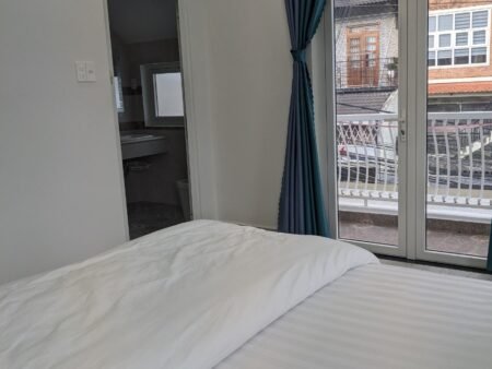 Khách Sạn Mặt Tiền Hà Huy Tập, P3, Đà Lạt với chiều ngang 12.74m