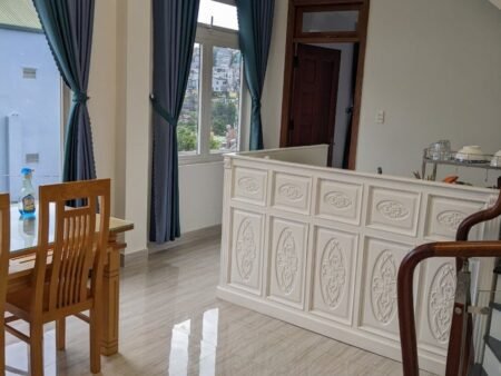 Khách Sạn Mặt Tiền Hà Huy Tập, P3, Đà Lạt với chiều ngang 12.74m