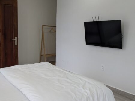 Khách Sạn Mặt Tiền Hà Huy Tập, P3, Đà Lạt với chiều ngang 12.74m