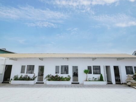 Villa 3Tầng Mặt Tiền Trần Đại Nghĩa, Phường 8, Đà Lạt ngang 21m