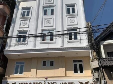 Khách Sạn 5 Tầng Mặt Tiền Lý Tự Trọng, P1, Đà Lạt, mặt tiền rộng 8m