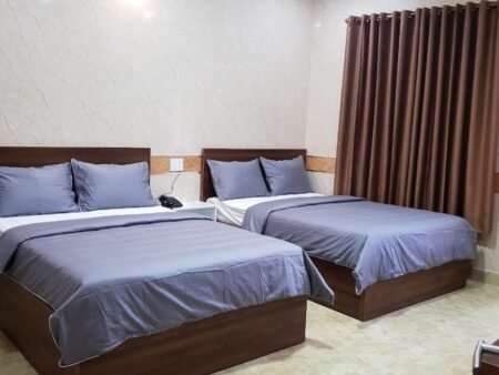 Khách Sạn 5 Tầng Mặt Tiền Lý Tự Trọng, P1, Đà Lạt, mặt tiền rộng 8m