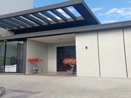 Villa Hẻm Ô Tô Lớn Hồ Xuân Hương, P9, Đà Lạt, kích thước 12m x 23.3m