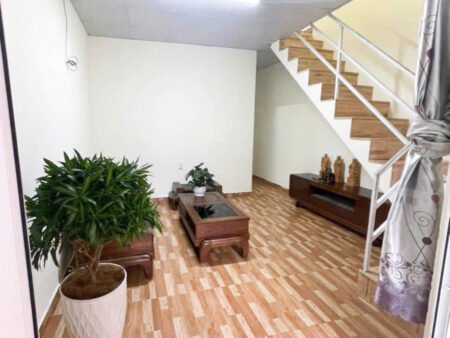 Nhà 2 Tầng Sàn Đúc Đường Ô Tô Nguyên Tử Lực, P8, Đà Lạt