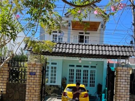 Villa Hẻm Ô Tô Sổ Riêng Nguyễn Hữu Cảnh, P8, Đà Lạt, khuôn đất rộng 6m x 31m