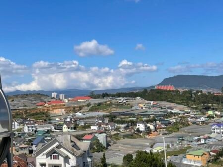 Villa Hẻm Ô Tô Sổ Riêng Nguyễn Hữu Cảnh, P8, Đà Lạt, khuôn đất rộng 6m x 31m