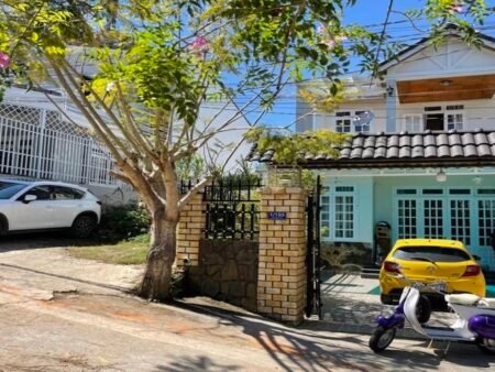 Villa Hẻm Ô Tô Sổ Riêng Nguyễn Hữu Cảnh, P8, Đà Lạt, khuôn đất rộng 6m x 31m