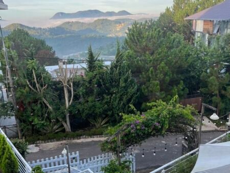 Villa Mặt Tiền KQH Hùng Vương, Phường 11, Đà Lạt Ngang 18m