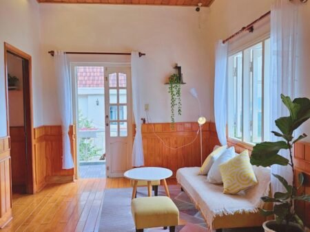 Villa Mặt Tiền KQH Hùng Vương, Phường 11, Đà Lạt Ngang 18m