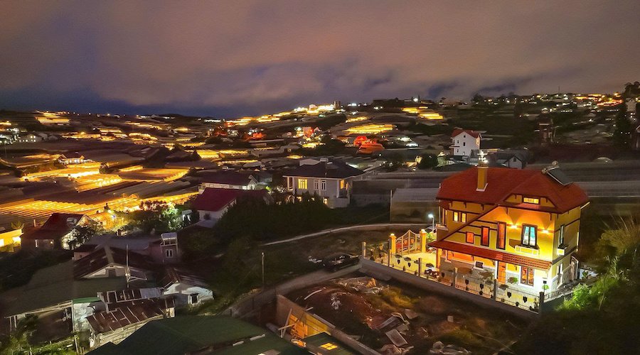 Villa 3 Tầng Hẻm Ô Tô Lớn Trịnh Hoài Đức, Phường 11, Đà Lạt ngang 10m Villa 3 Tầng Hẻm Ô Tô Lớn Trịnh Hoài Đức, Phường 11, Đà Lạt ngang 10m