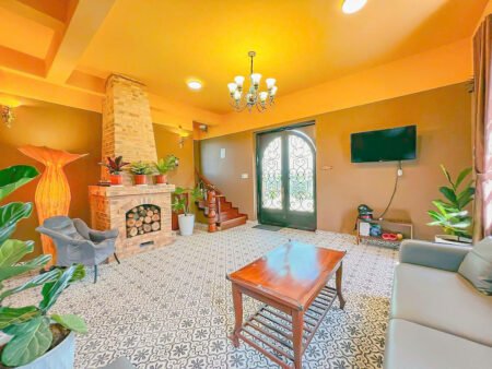 Villa 3 Tầng Hẻm Ô Tô Lớn Trịnh Hoài Đức, Phường 11, Đà Lạt ngang 10m