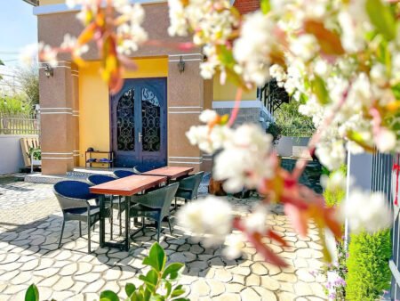 Villa 3 Tầng Hẻm Ô Tô Lớn Trịnh Hoài Đức, Phường 11, Đà Lạt ngang 10m