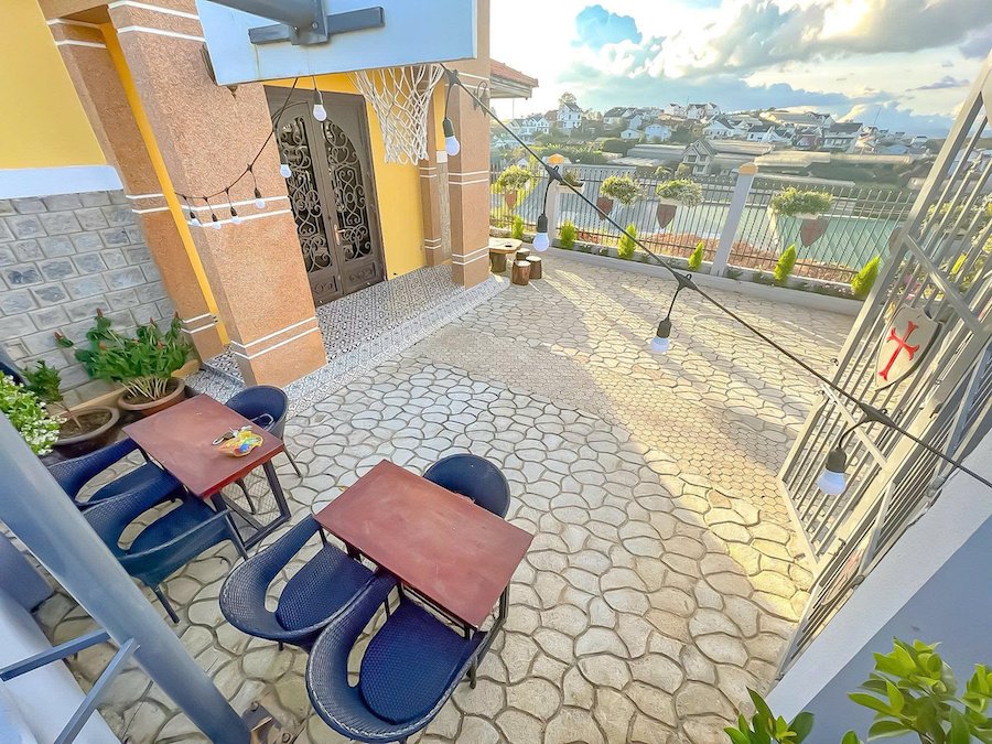 Villa 3 Tầng Hẻm Ô Tô Lớn Trịnh Hoài Đức, Phường 11, Đà Lạt ngang 10m Villa 3 Tầng Hẻm Ô Tô Lớn Trịnh Hoài Đức, Phường 11, Đà Lạt ngang 10m