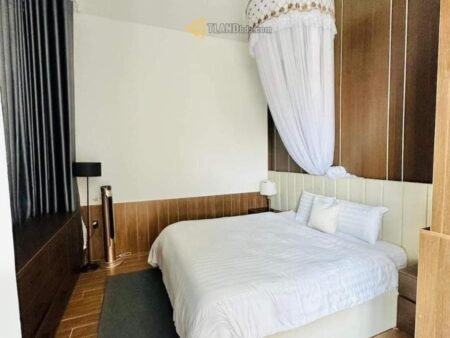 Villa Hẻm Ô Tô Lớn Khe Sanh, Phường 10, Đà Lạt, vuông vắn 20m x 12.5m