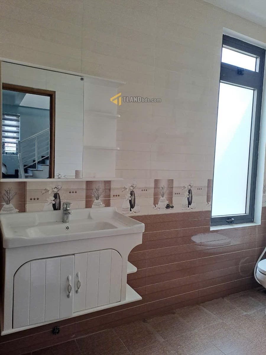 Nhà phố hẻm ô tô lớn Phan Chu Trinh, P9, Đà Lạt, 6.8m x 6.57m Nhà phố hẻm ô tô lớn Phan Chu Trinh, P9, Đà Lạt, 6.8m x 6.57m