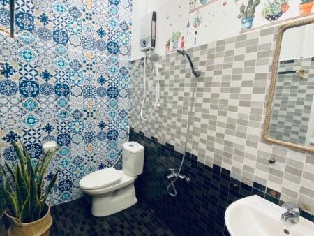 Nhà phố hẻm ô tô lớn Trần Phú, P3, Đà Lạt 100% thổ cư