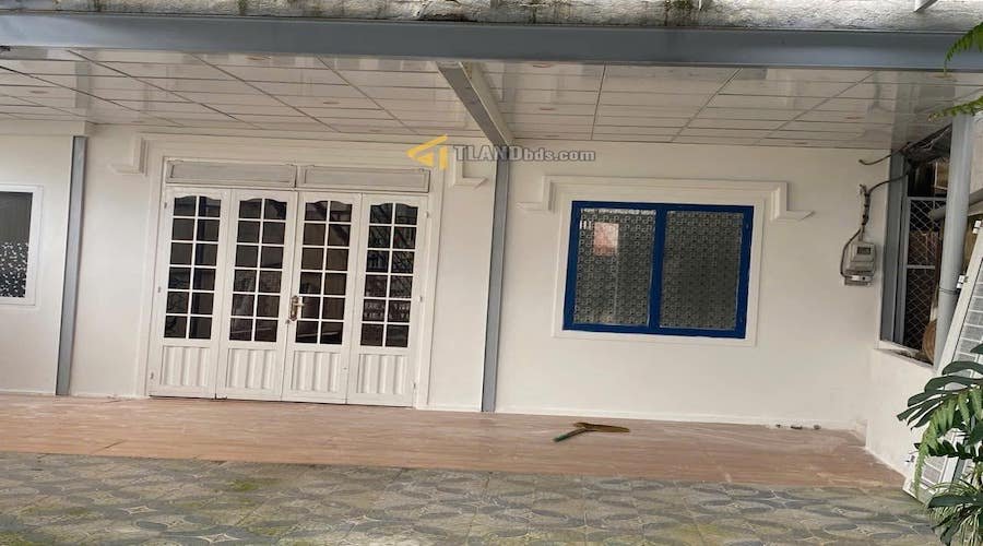 Nhà C4 hẻm ô tô lớn Phạm Hồng Thái, P10, Đà Lạt, mặt tiền rộng 6.6m Nhà C4 hẻm ô tô lớn Phạm Hồng Thái, P10, Đà Lạt, mặt tiền rộng 6.6m