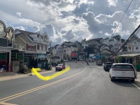 Khách Sạn 3 Tầng Mặt Tiền Nguyễn Trãi, P10, Đà Lạt, 13 Phòng KD