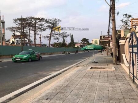 Nhà Cấp 4 Hẻm Ô Tô Lớn Nguyễn Du, Phường 9, Đà Lạt ngang 14m