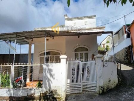 Nhà C4 hai mặt tiền Phan Chu Trinh, P9, Đà Lạt, 16.58m x 14m