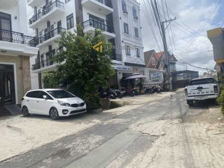 Nhà Cấp 4 Mặt Tiền Trạng Trình, P9, Đà Lạt mặt tiền 11.98m x 24m