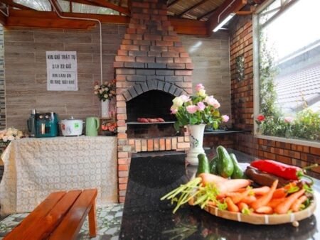 Homestay hẻm ô tô lớn Triệu Việt Vương, P3, Đà Lạt mặt tiền rộng 17m