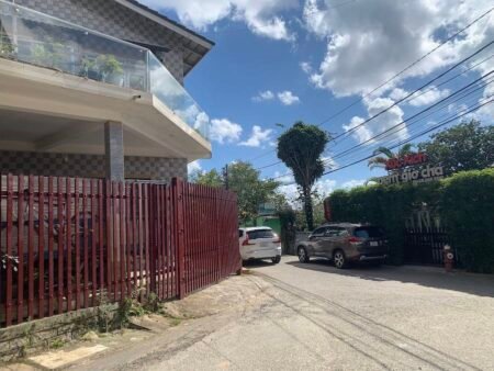 Villa Hai Mặt Tiền Đường Cô Giang, Phường 9, Đà Lạt trung tâm tiện nghi