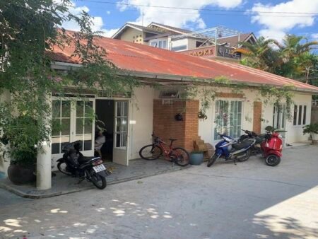 Villa Hai Mặt Tiền Đường Cô Giang, Phường 9, Đà Lạt trung tâm tiện nghi