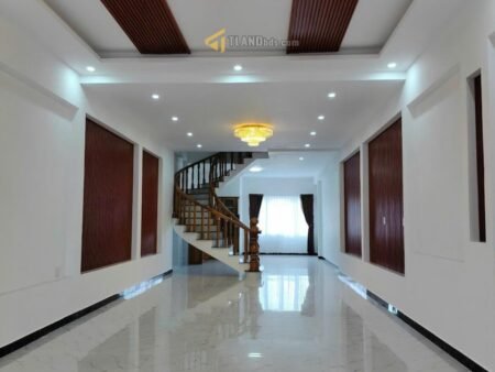 Nhà Phố Mặt Tiền KQH Nguyễn Hữu Cầu, Phường 12, Đà Lạt mặt tiền rộng 5m