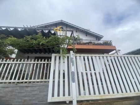 Villa 2 Tầng Hẻm Ô Tô Lớn Yersin, Phường 9, Đà Lạt, mặt tiền rộng 12m