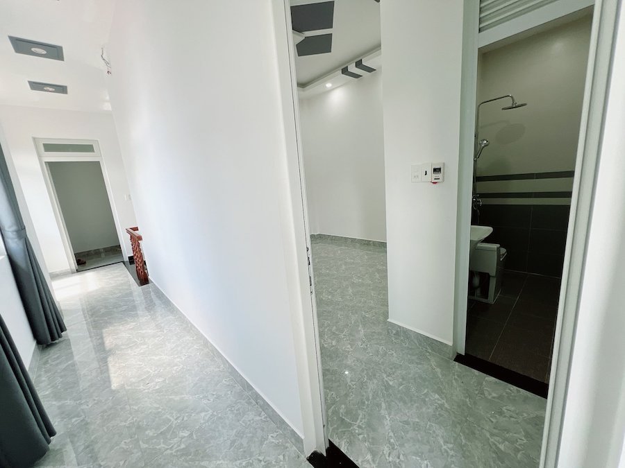 Nhà phố hẻm ô tô lớn Võ Trường Toản, P8, Đà Lạt, mặt tiền rộng 7.11m Nhà phố hẻm ô tô lớn Võ Trường Toản, P8, Đà Lạt, mặt tiền rộng 7.11m