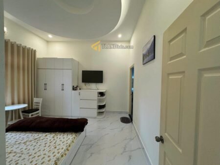 Villa hẻm ô tô lớn Trần Đại Nghĩa, Phường 8, Đà Lạt, mặt tiền rộng 15m