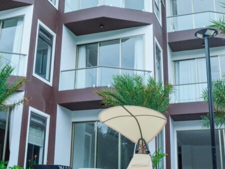 Khách Sạn 6 Tầng Hoàng Hoa Thám, Phường 10, Đà Lạt, 28 Phòng kinh doanh