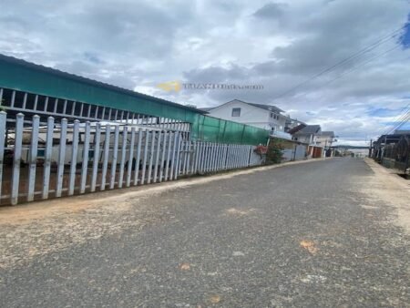 Đất Hẻm Ô Tô Lớn Hồ Xuân Hương, Phường 12, Đà Lạt, mặt tiền rộng 22m