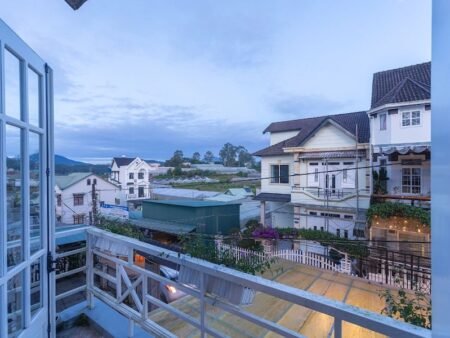 Nhà Phố Hẻm Ô Tô Lớn Lữ Gia, Phường 9, Đà Lạt, chiều ngang 6.95m