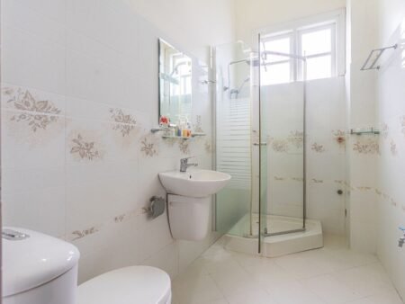 Nhà Phố Hẻm Ô Tô Lớn Lữ Gia, Phường 9, Đà Lạt, chiều ngang 6.95m