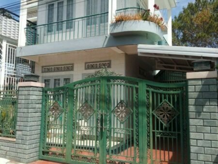 Nhà Phố Hai Mặt Tiền Phan Chu Trinh, P9, Đà Lạt, mặt tiền rộng 7.34m