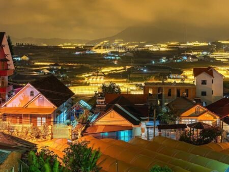 Homestay Hai Mặt Tiền Trịnh Hoài Đức, Phường 11, Đà Lạt, full thổ cư