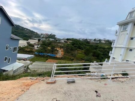 Đất mặt tiền Hoàng Hoa Thám, P10, Đà Lạt, 12.14m x 23m lợi hầm