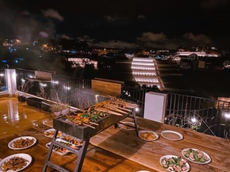 Villa 4 Tầng Hẻm Ô Tô Lớn Trịnh Hoài Đức, Phường 11, Đà Lạt 8 Phòng KD