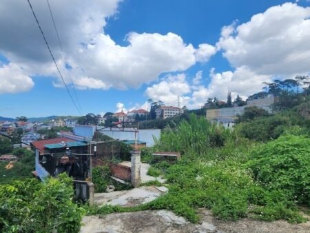 Đất Hẻm Ô Tô Nhỏ Hoàng Hoa Thám, P10, Đà Lạt lô đất rộng 12.43m x 16.10m