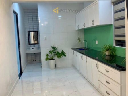 Nhà Cấp 4 Hẻm Nhỏ Ngô Thì Nhậm, Phường 4, Đà Lạt ngang 4.95 m