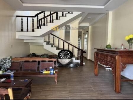 Nhà Phố 2 Tầng Hẻm Ô Tô Lớn Mai Hoa Thôn, Phường 2, Đà Lạt mặt tiền 5.3m