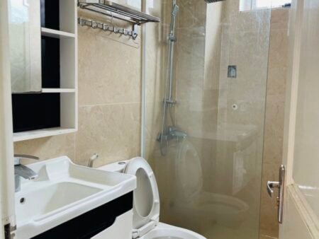 Villa 3 Tầng Mặt Tiền Phan Chu Trinh, Phường 9, Đà Lạt không gian thoáng đãng