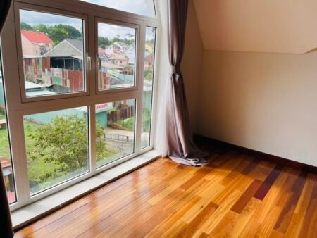 Villa 3 Tầng Mặt Tiền Phan Chu Trinh, Phường 9, Đà Lạt không gian thoáng đãng