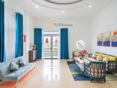 Khách Sạn Hẻm Ô Tô Lớn Trịnh Hoài Đức, Phường 11, Đà Lạt ngang 15m