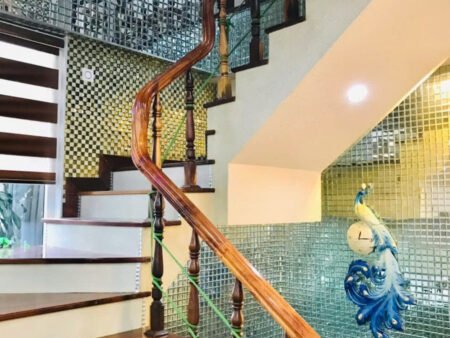 Villa 4 tầng hai mặt tiền Yên Thế, P10, Đà Lạt, 16.5m x 14.7m